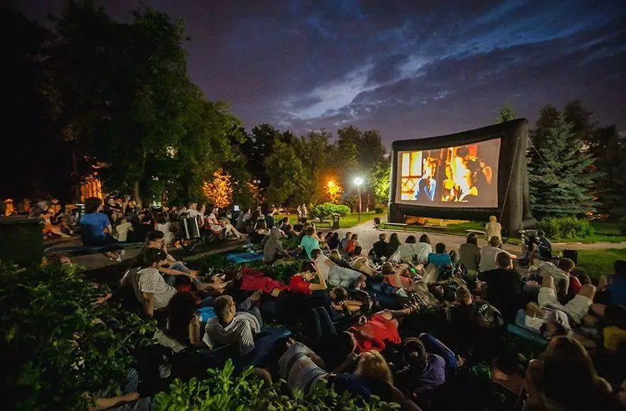 Garage Cinema
